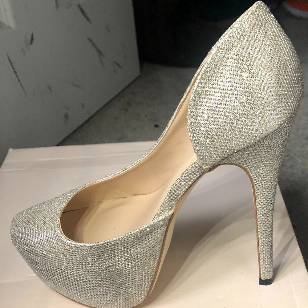 JustFab  Sparking Gold  Stiletto / 9